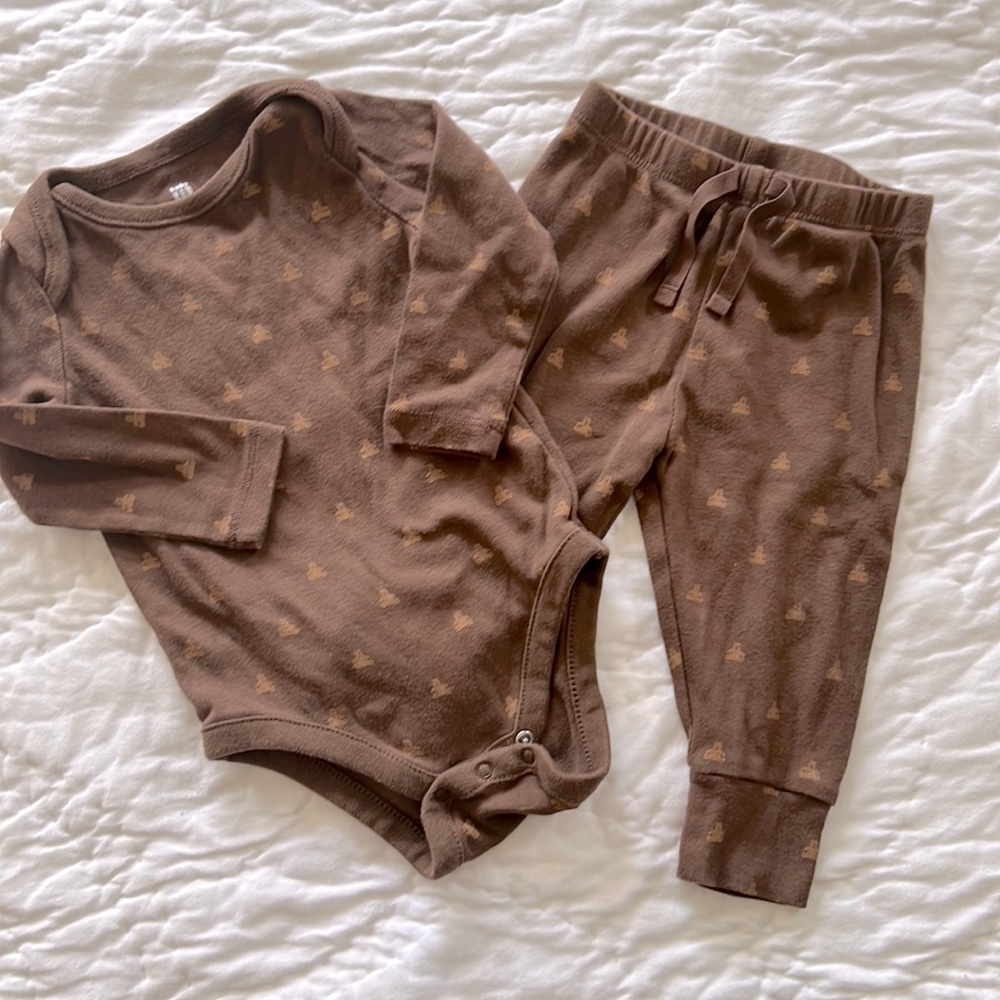 Baby Gap Organic Onesie and Pants